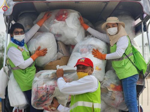 ภาพ No.119721:V.19 แกล้วกล้า การเตรียมงาน เก็บงาน การรับบุญของเจ้าหน้าที่หน่วยงานต่างๆ เพื่อโครงการธรรมยาตรา กตัญญูบูชามหาปูชนียาจารย์ พระมงคลเทพมุนี (สด จนฺทสโร) พระผู้ปราบมาร อนุสรณ์สถาน 7 แห่ง ปีที่ 12 ระหว่างวันที่ 2 - 31 มกราคม พ.ศ.2567