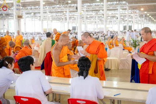 ภาพ No.146826:การต้อนรับพระสังฆาธิการ 2,000 กว่าวัดทั่วประเทศ และพิธีบูชาข้าวพระ เนื่องในวันสมาธิโลก วันอาทิตย์ที่ 4 สิงหาคม พ.ศ. 2567 ณ สภาธรรมกายสากล วัดพระธรรมกาย