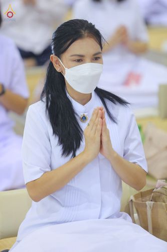 ภาพ No.80869:พิธีตักบาตร , พิธีบูชาข้าวพระในวันอาทิตย์ต้นเดือน วันที่ 7 พฤษภาคม พ.ศ. 2566 ณ วัดพระธรรมกาย