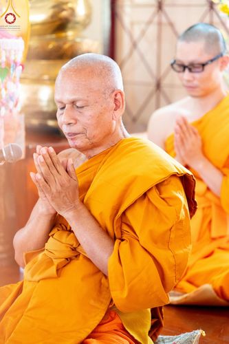 ภาพ No.200424:พิธีทอดผ้าป่าทำนุบำรุงศาสนสถาน ณ วัดผาสุการาม ตำบลบางไทรป่า อำเภอบางเลน จังหวัดนครปฐม ในโครงการธรรมยาตรา กตัญญูบูชา มหาปูชนียาจารย์ พระมงคลเทพมุนี(สด จนฺทสโร) พระผู้ปราบมาร อนุสรณ์สถาน 7 แห่ง ปีที่ 13 วันที่ 22 มกราคม พ.ศ. 2568