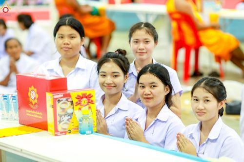 ภาพ No.236391:วันที่ 3 สิงหาคม พ.ศ. 2568 พิธีถวายมหาสังฆทานคณะสงฆ์ 2,000 กว่าวัดทั่วประเทศ ปีที่ 25 , พิธีถวายไทยธรรมคณะสงฆ์ 323 วัด 4 จังหวัดชายแดนภาคใต้ ณ วัดพระธรรมกาย