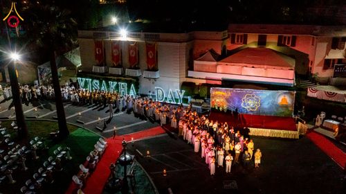 ภาพ No.225754:วันอาทิตย์ที่ 11 พฤษภาคม พ.ศ. 2568 วัดพระธรรมกายแคลิฟอร์เนีย จัดงานวิสาขบูชานานาชาติ และถวายมหาสังฆทานคณะสงฆ์ 120 รูป