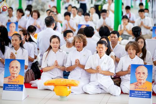 ภาพ No.141377:พิธีบรรพชาอุปสมบท โครงการอุปสมบทหมู่รุ่นผู้บริหาร รุ่นที่ 14 โครงการอุปสมบทหมู่ธรรมทายาท ระดับอุดมศึกษา รุ่นที่ 51 ภาคฤดูฝน ณ โบสถ์พระไตรปิฎก วัดพระธรรมกาย ในวันเสาร์ที่ 15 มิถุนายน พ.ศ. 2567