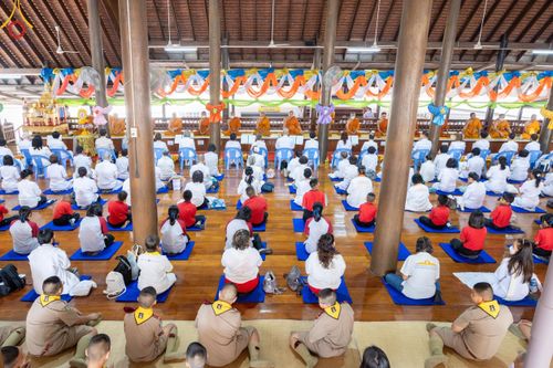 ภาพ No.192009:พิธีทอดผ้าป่าทำนุบำรุงศาสนสถาน ณ วัดสรรเพชญ ต.ยายชา อ.สามพราน จ.นครปฐม ในโครงการธรรมยาตรา กตัญญูบูชา มหาปูชนียาจารย์ พระมงคลเทพมุนี(สด จนฺทสโร) พระผู้ปราบมาร อนุสรณ์สถาน 7 แห่ง ปีที่ 13 วันที่ 9 มกราคม พ.ศ. 2568