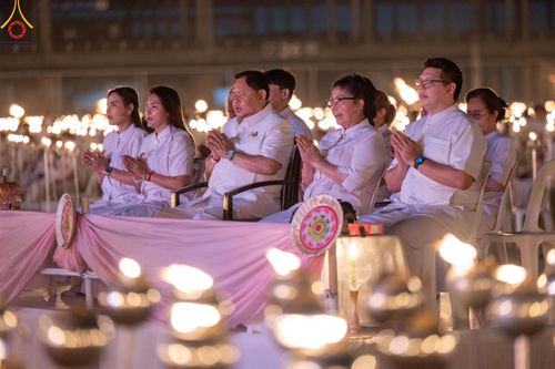 ภาพ No.125059:พิธีเวียนประทักษิณและจุดมาฆประทีป (ชุดที่ 2) ในวันมาฆบูชา เสาร์ที่ 24 กุมภาพันธ์ พ.ศ. 2567 ณ พระมหาธรรมกายเจดีย์ วัดพระธรรมกาย