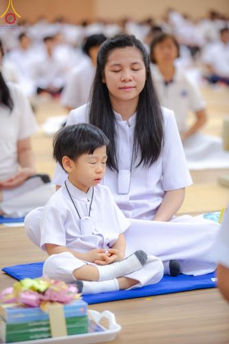 ภาพ No.136851:พิธีถวายหนังสือธรรมะ บาลี นักธรรม ทางก้าวหน้า ณ ห้องแก้วสารพัดนึก 2 วัดพระธรรมกาย วันเสาร์ที่ 11 พฤษภาคม พ.ศ. 2567