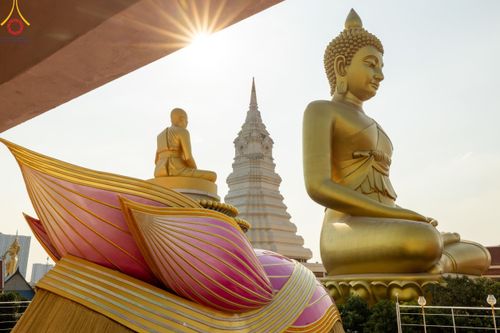 ภาพ No.119133:พิธีจุดประทีปถวายเป็นพุทธบูชา และบูชาธรรมมหาปูชนียาจารย์ พระมงคลเทพมุนี(สด จนฺทสโร) ในโครงการธรรมยาตราฯ วันที่ 26 มกราคม พ.ศ. 2567 ณ อาคารธรรมยาตรา กตัญญูบูชามหาปูชนียาจารย์ ตรงข้ามวัดปากน้ำภาษีเจริญ จ.กรุงเทพมหานคร