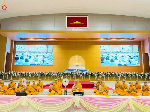 ภาพ No.85740:พิธีถวายคิลานเภสัชและอุปกรณ์การแพทย์ บูชาธรรมเนื่องในวันธรรมชัย วันที่ 19 สิงหาคม พ.ศ. 2566 ณ ห้องแก้วสารพัดนึก วัดพระธรรมกาย