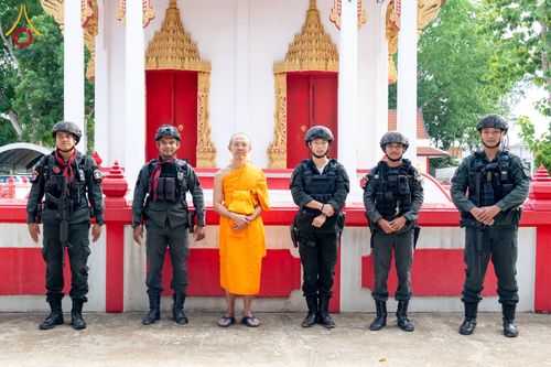 ภาพ No.143981:พิธีถวายสังฆทานแด่คณะสงฆ์ 323 วัด  ปีที่ 20 ครั้งที่  171 พิธีมอบกองทุนหนุนแรงใจช่วยครูใต้  ปีที่ 17 ครั้งที่ 136  และพิธีทำบุญอุทิศส่วนกุศลให้ผู้วายชนม์ในเหตุการณ์ไม่สงบ 4 จังหวัดชายแดนภาคใต้(ปัตตานี ยะลา นราธิวาส สงขลา) วันเสาร์ที่ 13 กรกฎาคม พ.ศ. 2567