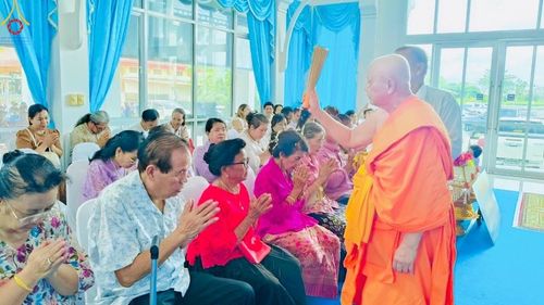 ภาพ No.164606:พิธีทอดกฐิน ณ วัดนิยมยาตรา อ.บางบ่อ จ.สมุทรปราการ ในโครงการกฐินสามัคคีทั่วไทย 30,000 วัด บูชาธรรม 80 ปี หลวงพ่อธัมมชโย โดยคณะศิษยานุศิษย์วัดพระธรรมกาย วันที่ 20 ตุลาคม พ.ศ. 2567