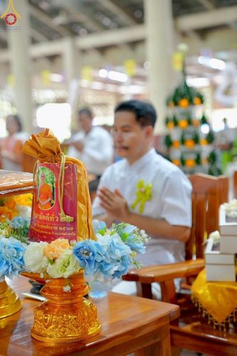 ภาพ No.168603:พิธีทอดกฐิน ณ วัดส่องคบ จ.ชัยนาท ในโครงการกฐินสามัคคีทั่วไทย 30,000 วัด บูชาธรรม 80 ปี หลวงพ่อธัมมชโย โดยคณะศิษยานุศิษย์วัดพระธรรมกาย วันที่ 20 ตุลาคม พ.ศ. 2567