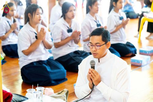 ภาพ No.195663:พิธีทอดผ้าป่าทำนุบำรุงศาสนสถาน ณ วัดคู้สลอดวุฒิโสภณ ต.คู้สลอด อ.ลาดบัวหลวง จ.พระนครศรีอยุธยา ในโครงการธรรมยาตรา กตัญญูบูชา มหาปูชนียาจารย์ พระมงคลเทพมุนี(สด จนฺทสโร) พระผู้ปราบมาร อนุสรณ์สถาน 7 แห่ง ปีที่ 13 วันที่ 13 มกราคม พ.ศ. 2568