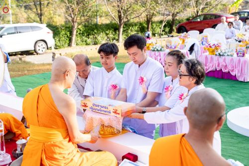 ภาพ No.272725:วันอาทิตย์ที่ 19 ตุลาคม พ.ศ. 2568 พิธีทอดกฐินสามัคคี  ณ วัดพระธรรมกายดีซี สหรัฐอเมริกา 