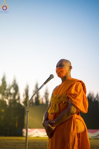 ภาพ No.108173:พระธรรมยาตราร่วมปฏิบัติธรรม และถ่ายภาพหมู่ประวัติศาสตร์ วันที่ 8 มกราคม พ.ศ. 2567  ณ อนุสรณ์สถานบางนางแท่น จ.นครปฐม