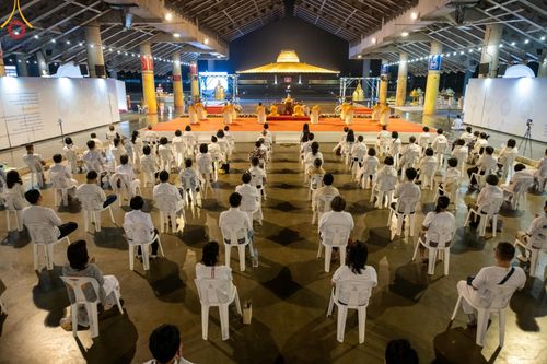 ภาพ No.198541:พิธีฉลองชัยสวดมนต์บทธัมมจักกัปปวัตนสูตร 7,051,919,116 จบ เนื่องในวันคล้ายวันเกิด 116 ปี คุณยายอาจารย์มหารัตนอุบาสิกาจันทร์ ขนนกยูง วันอาทิตย์ที่ 19 มกราคม พ.ศ. 2568 ณ มหารัตนวิหารคด วัดพระธรรมกาย จ.ปทุมธานี