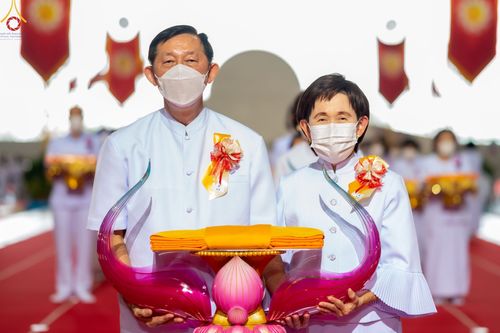 ภาพ No.88920:พิธีทอดผ้าป่าสมทบกฐินครั้งที่ 2 วันศุกร์ที่ 29 กันยายน พ.ศ. 2566 วันเพ็ญขึ้น 15 ค่ำ เดือน 10 ณ ห้องแก้วสารพัดนึก 1 วัดพระธรรมกาย