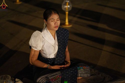 ภาพ No.175917:พิธีจุดประทีปโคมลาน, โคมลอยและลอยกระทง ถวายประทีปเป็นพุทธบูชา สร้างความสว่างไสวให้กับแผ่นดินด้วยแสงธรรม วันที่ 15 พฤศจิกายน พ.ศ. 2567 ณ พุทธอุทยานนานาชาติ อ.โพนพิสัย จ.หนองคาย