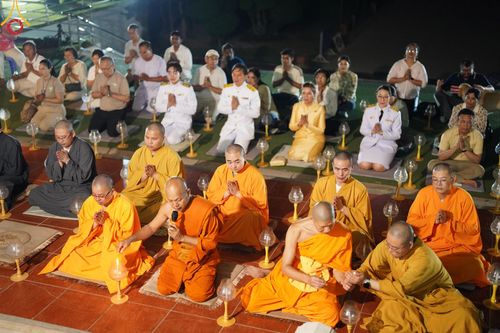 ภาพ No.138711:รัฐบาลประเทศเนปาล โดยการสนับสนุนจากวัดไทยลุมพินี และวัดพระธรรมกาย จัดงานพุทธชยันตีถวายเป็นพุทธบูชา ณ วิหารมายาเทวี ลุมพินี สถานที่ประสูติแห่งองค์สมเด็จพระสัมมาสัมพุทธเจ้า ประเทศเนปาล เนื่องในวันวิสาขบูชาที่ 22-23 พฤษภาคม พ. ศ. 2567