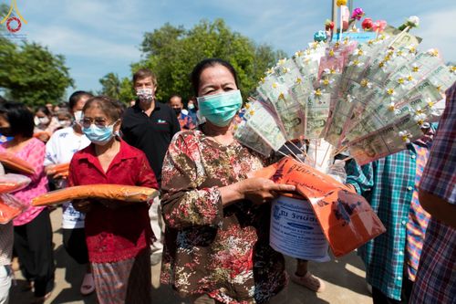 ภาพ No.96256:พิธีทอดกฐินสามัคคีทั่วไทย 5,000 วัด ณ วัดบ่อหว้า อ.หนองหญ้าไซ จ.สุพรรณบุรี วันที่ 19 พฤศจิกายน พ.ศ. 2566