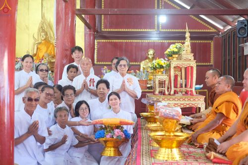 ภาพ No.270498:วันที่ 23 ตุลาคม พ.ศ. 2568 พิธีทอดกฐินสามัคคีทั่วไทย ณ วัดสำโรง ต.สำโรงใหม่ อ.ละหานทราย จ.บุรีรัมย์ โดยคณะศิษยานุศิษย์ บูชาธรรม 81 ปี หลวงพ่อธัมมชโย