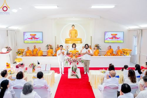 ภาพ No.100742:พิธีทอดกฐินบรมจักรพรรดิสร้างทุกสิ่ง  ณ วัดพระธรรมกายนิวเจอร์ซี ประเทศสหรัฐอเมริกา วันอาทิตย์ ที่ 19 พฤศจิกายน พ.ศ 2566