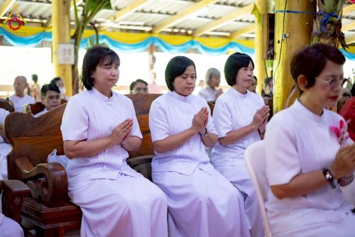 ภาพ No.275460:วันที่ 5 พฤศจิกายน พ.ศ. 2568 พิธีทอดกฐินสามัคคีทั่วไทย ณ วัดสระด่าน ต.หนองสาหร่าย อ.ดอนเจดีย์ จ.สุพรรณบุรี โดยคณะศิษยานุศิษย์ บูชาธรรม 81 ปี หลวงพ่อธัมมชโย