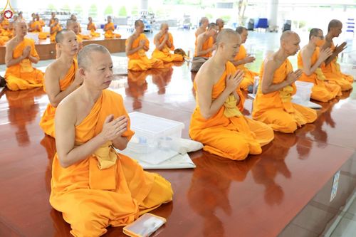 ภาพ No.231869:วันที่ 5 กรกฎาคม พ.ศ. 2568 พิธีถวายภัตตาหารเมนูสวรรค์ เพื่อการบรรลุธรรม ณ หอฉันคุณยายอาจารย์ฯ วัดพระธรรมกาย