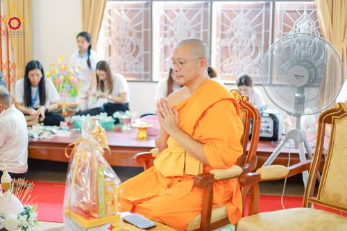 ภาพ No.276185:วันที่ 5 พฤศจิกายน พ.ศ. 2568 พิธีทอดกฐินสามัคคีทั่วไทย ณ วัดพระทอง จ.ภูเก็ต โดยคณะศิษยานุศิษย์ บูชาธรรม 81 ปี หลวงพ่อธัมมชโย