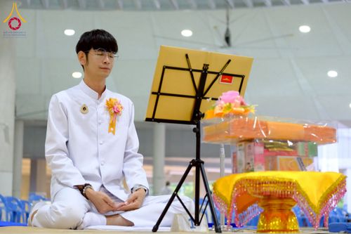 ภาพ No.262651:วันที่ 18,25 ตุลาคม พ.ศ. 2568 พิธีถวายภัตตาหารเมนูสวรรค์ เพื่อการบรรลุธรรม ณ หอฉันคุณยายอาจารย์ฯ วัดพระธรรมกาย