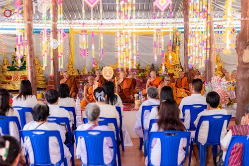 ภาพ No.166079:พิธีทอดกฐิน ณ ที่พักสงฆ์นาเจริญ(คุ้มเกษม) จ.อุบลราชธานี ในโครงการกฐินสามัคคีทั่วไทย 30,000 วัด บูชาธรรม 80 ปี หลวงพ่อธัมมชโย โดยคณะศิษยานุศิษย์วัดพระธรรมกาย วันที่ 20 ตุลาคม พ.ศ. 2567