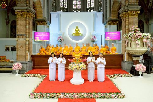 ภาพ No.271360:วันอาทิตย์ที่ 26 ตุลาคม พ.ศ. 2568 พิธีทอดกฐินสามัคคีวัดพระธรรมกายเนเธอร์แลนด์ กฐินเพื่อปฏิสังขรณ์ผนังรอบโบสถ์ อายุกว่า 135 ปี