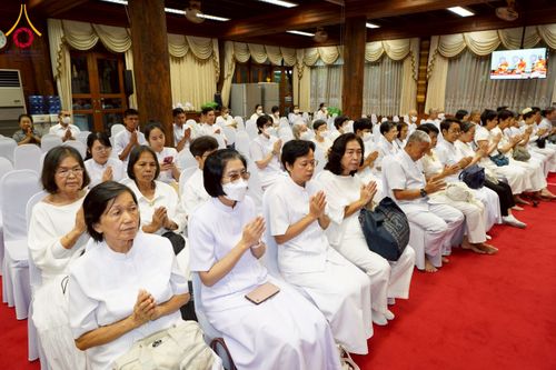 ภาพ No.270759:วันที่ 18 พฤศจิกายน พ.ศ. 2568 วัดพระธรรมกาย เป็นเจ้าภาพบำเพ็ญกุศล  คุณยายอาจารย์ ดร.ตรีธา เนียมขำ  อดีตนายกสมาคมศิษย์หลวงพ่อวัดปากน้ำ ณ ศาลาสตมานุสรณ์ (ศาลาเรือนไทย) วัดปากน้ำ  พระอารามหลวง เขตภาษีเจริญ กรุงเทพมหานคร