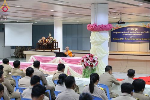 ภาพ No.104693:การประชุมกำนัน ผู้ใหญ่บ้าน สารวัตรกำนัน แพทย์ประจำตำบล และผู้ช่วยผู้ใหญ่บ้าน อ.คลองหลวง จ.ปทุมธานี ประจำเดือนธันวาคม พ.ศ. 2566 วันพฤหัสบดีที่ 28 ธันวาคม พ.ศ. 2566 เวลา 13.30 น. ณ ห้องสัมมนา SPD 7 E สภาธรรมกายสากล วัดพระธรรมกาย