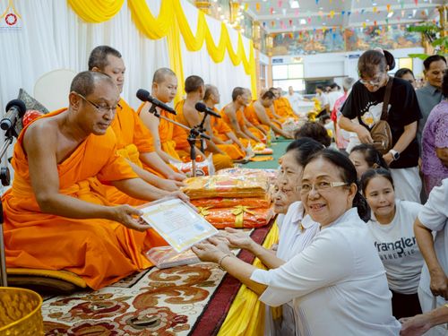 ภาพ No.269898:วันที่ 26 ตุลาคม พ.ศ. 2568 พิธีทอดกฐินสามัคคีทั่วไทย ณ วัดสะแกงาม แขวงแสมดำ เขตบางขุนเทียน กรุงเทพมหานคร โดยคณะศิษยานุศิษย์ บูชาธรรม 81 ปี หลวงพ่อธัมมชโย