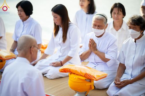 ภาพ No.101196:พิธีบรรพชาธรรมทายาท ในโครงการอุปสมบทบูชาธรรม มหาปูชนียาจารย์ พ.ศ. 2566 ณ วัดสองพี่น้อง สุพรรณบุรี วันที่ 5 ธันวาคม พ.ศ. 2566