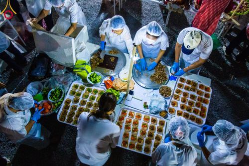 ภาพ No.109149:พิธีถวายภัตตาหารเป็นสังฆทาน แด่คณะพระธรรมยาตราฯ วันที่ 10 มกราคม พ.ศ. 2567 ณ อนุสรณ์สถานคลองบางนางแท่น อ.สามพราน จ.นครปฐม