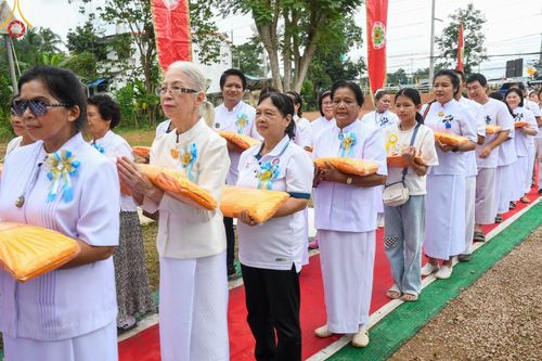 ภาพ No.100513:พิธีทอดกฐินสามัคคี สร้างหอฉันคุณยายอาจารย์ มหารัตนอุบาสิกา จันทร์ ขนนกยูง ณ ศูนย์ปฏิบัติธรรมนานาชาติสะเดา จ.สงขลา วันที่ 25 พฤศจิกายน พ.ศ. 2566