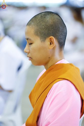 ภาพ No.123705:พิธีถวายโคมมาฆประทีป น้อมถวายเป็นพุทธบูชา แด่คณะพระภิกษุ สามเณร  ณ วัดพระธรรมกาย จ.ปทุมธานี วันเสาร์ที่ 17 กุมภาพันธ์ พ.ศ. 2567