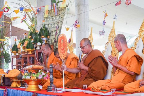 ภาพ No.168353:พิธีทอดกฐิน 4 วัด จ.ปราจีนบุรี โครงการกฐินสามัคคีทั่วไทย 30,000 วัด โดยคณะศิษยานุศิษย์วัดพระธรรมกาย บูชาธรรม 80 ปี หลวงพ่อธัมมชโย วันที่ 26-27 ตุลาคม พ.ศ. 2567