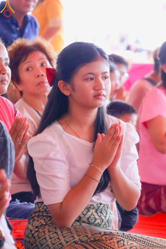 ภาพ No.179219:พิธีทอดกฐิน ณ วัดถ้ำคีรีวงศ์ อ.เปิ้นดัง รัฐเคด้าห์ ประเทศมาเลเซีย ในโครงการกฐินสามัคคีทั่วไทย 30,000 วัด บูชาธรรม 80 ปี หลวงพ่อธัมมชโย โดยคณะศิษยานุศิษย์วัดพระธรรมกาย วันที่ 1 พฤศจิกายน พ.ศ. 2567