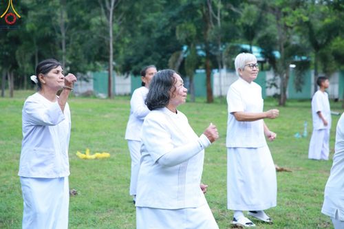 ภาพ No.155816:โครงการ อุบาสกแก้ว อุบาสิกาแก้ว รุ่นที่ 3 ตัวแทนทอดกฐินสามัคคีทั่วไทย 30,000 วัด ระหว่างวันที่ 20-22 กันยายน พ.ศ. 2567 ณ ศูนย์ปฏิบัติธรรมและศูนย์อบรมเยาวชนเพชรบุรี ตำบลท่าแลง อำเภอท่ายาง จังหวัดเพชรบุรี