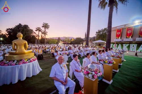 ภาพ No.225687:วันอาทิตย์ที่ 11 พฤษภาคม พ.ศ. 2568 วัดพระธรรมกายแคลิฟอร์เนีย จัดงานวิสาขบูชานานาชาติ และถวายมหาสังฆทานคณะสงฆ์ 120 รูป