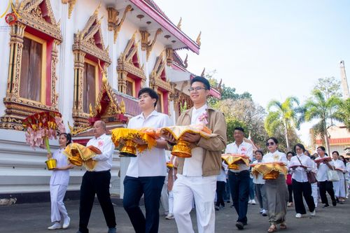 ภาพ No.196798:พิธีทอดผ้าป่าทำนุบำรุงศาสนสถาน ณ วัดโพธิ์เอน ต.บางขุนกอง อ.บางกรวย จ.นนทบุรี ในโครงการธรรมยาตรา กตัญญูบูชา มหาปูชนียาจารย์ พระมงคลเทพมุนี(สด จนฺทสโร) พระผู้ปราบมาร อนุสรณ์สถาน 7 แห่ง ปีที่ 13 วันที่ 17 มกราคม พ.ศ. 2568