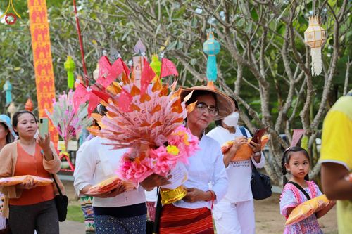 ภาพ No.94291:พิธีทอดกฐินสามัคคี เพื่อขยายที่ดินและสร้างบ้านพักอาสาสมัครเยาวชน ณ ศูนย์ปฏิบัติธรรมดอยหล่อ อ.ดอยหล่อ จ.เชียงใหม่ วันอาทิตย์ที่ ๑๒ พฤศจิกายน พ.ศ. ๒๕๖๖