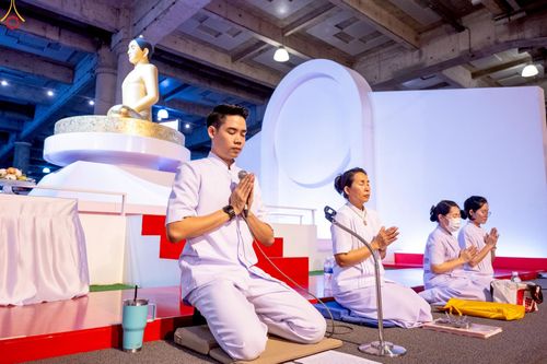 ภาพ No.228749:วันอังคารที่ 10 มิถุนายน พ.ศ. 2568 (วันพระขึ้น 15 ค่ำ เดือน 7) พิธีสวดธัมมจักกัปปวัตตนสูตร ครบ 7,439,000,000 จบ วัดพระธรรมกาย