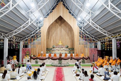 ภาพ No.234184:พิธีมุทิตาสักการะ "พระสิริรัตนเมธี" เจ้าคณะจังหวัดเลย ,พิธีถวายไทยธรรม ๙ วัด และพิธีทอดผ้าป่าเพื่อสร้างทุกสิ่ง  ในวาระทำบุญครบรอบ ๑๐ ปี ณ ศูนย์ปฏิบัติธรรมแก้วภูเรือ อ.ภูเรือ จ.เลย