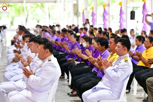 ภาพ No.138932:กิจกรรมเฉลิมพระเกียรติ สมเด็จพระนางเจ้าฯ พระบรมราชินี เนื่องในโอกาสวันเฉลิมพระชนมพรรษา พิธีเจริญพระพุทธมนต์ , ทำบุญตักบาตรพระสงฆ์ ถวายพระราชกุศล , พิธีถวายเครื่องราชสักการะ , และพิธีจุดเทียนถวายพระพรชัยมงคล วันที่ 3 มิถุนายน พ.ศ. 2567 ณ อาคารโถงช้าง วัดพ