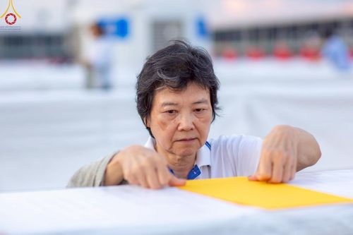 ภาพ No.218910:วันที่ 18-20 เมษายน พ.ศ. 2568 การเตรียมงานในลานธรรม , วิหารคด เพื่องานวันคุ้มครองโลก 22 เมษายน พศ. 2568