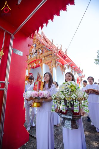 ภาพ No.175154:พิธีทอดกฐิน วัดโบสถ์อินทราราม ต.หัวรอ จ.พระนครศรีอยุธยา ในโครงการกฐินสามัคคีทั่วไทย 30,000 วัด บูชาธรรม 80 ปี หลวงพ่อธัมมชโย โดยคณะศิษยานุศิษย์วัดพระธรรมกาย วันที่ 10 พฤศจิกายน พ.ศ. 2567