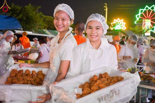 ภาพ No.112947:พิธีถวายภัตตาหารเป็นสังฆทาน แด่คณะพระธรรมยาตรา ปีที่ 12 วันที่ 16 มกราคม พ.ศ. 2567 ณ วัดโบสถ์(บน) บางคูเวียง จ.นนทบุรี